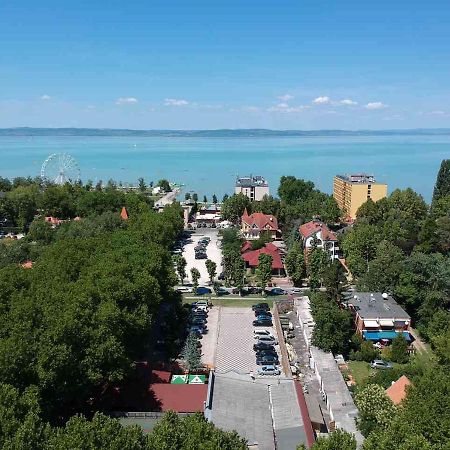 Balaton Apartmanház Siófok Exteriér fotografie