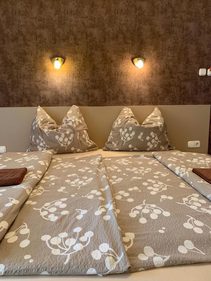 Balaton Apartmanház Siófok Exteriér fotografie