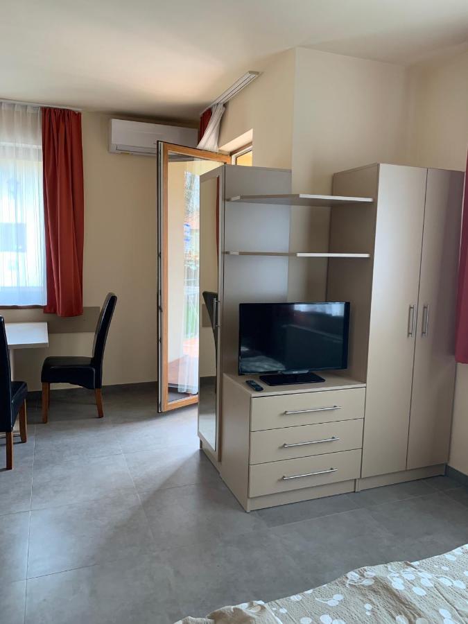 Balaton Apartmanház Siófok Exteriér fotografie