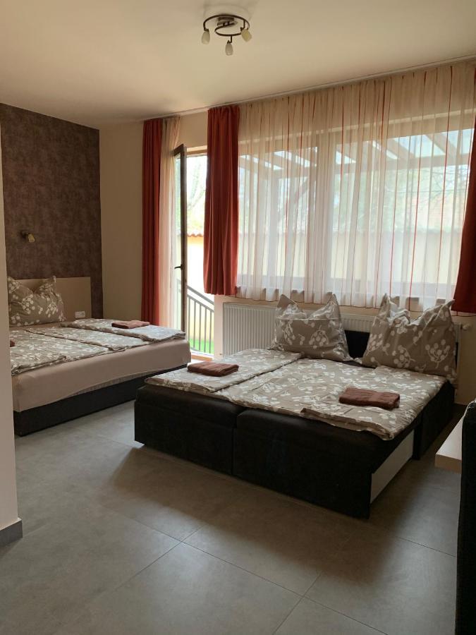 Balaton Apartmanház Siófok Exteriér fotografie