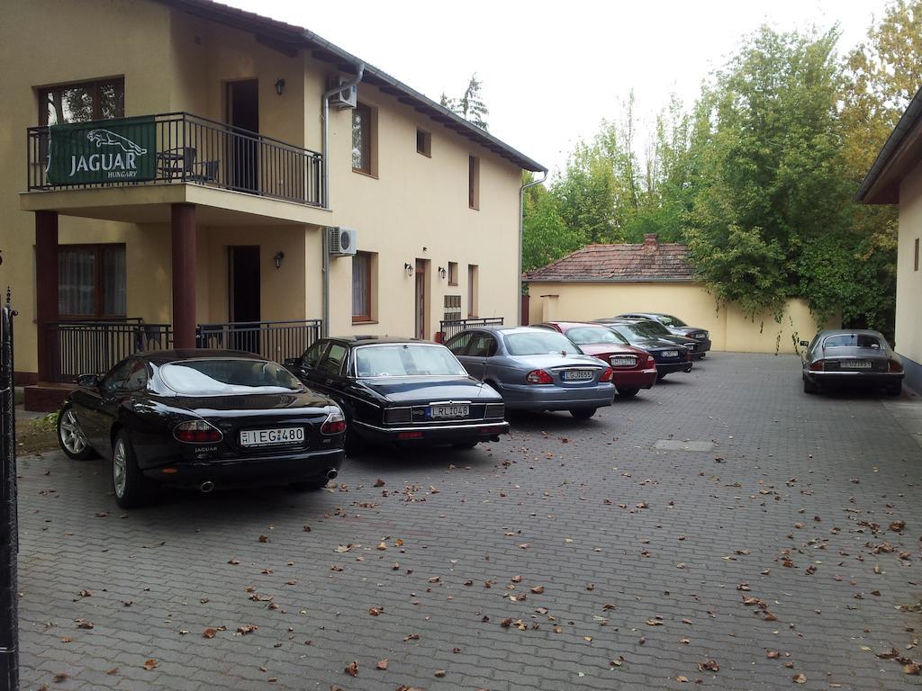 Balaton Apartmanház Siófok Exteriér fotografie